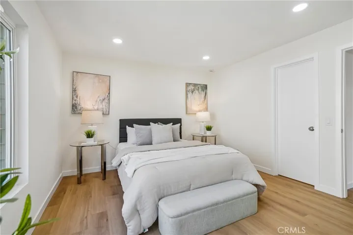 69 Town And Country Road, Phillips Ranch, California 91766