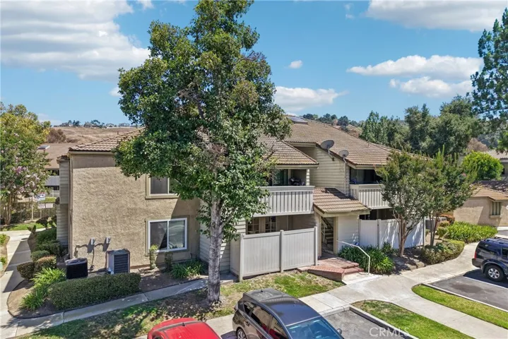 69 Town And Country Road, Phillips Ranch, California 91766