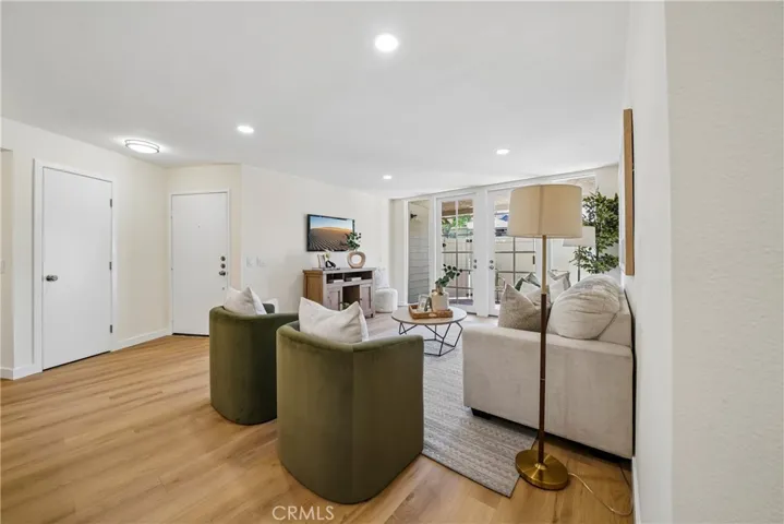 69 Town And Country Road, Phillips Ranch, California 91766