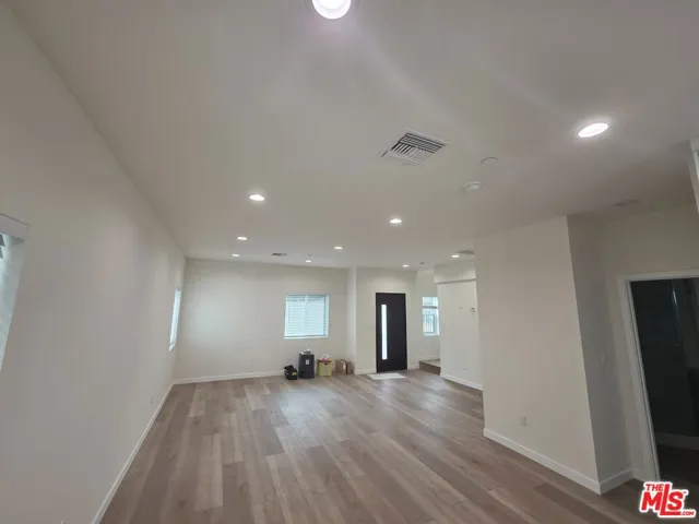 6746 Ben Avenue, North Hollywood, California 91606