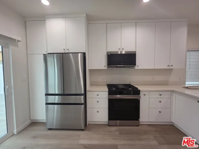 6746 Ben Avenue, North Hollywood, California 91606