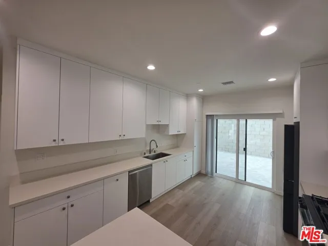 6746 Ben Avenue, North Hollywood, California 91606