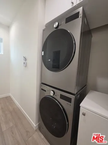 6746 Ben Avenue, North Hollywood, California 91606