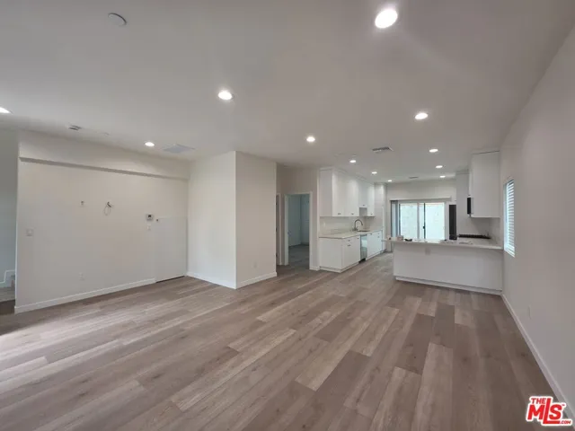 6746 Ben Avenue, North Hollywood, California 91606