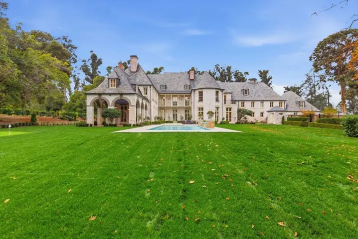 1200 Armsby Drive, Hillsborough, California 94010