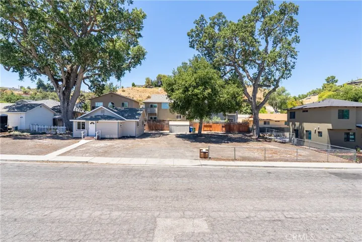 2925 Oak