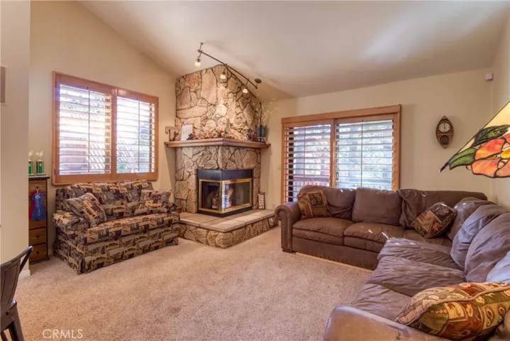 771 Tulip Drive, Green Valley Lake, California 92341