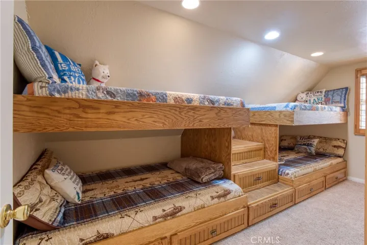 771 Tulip Drive, Green Valley Lake, California 92341