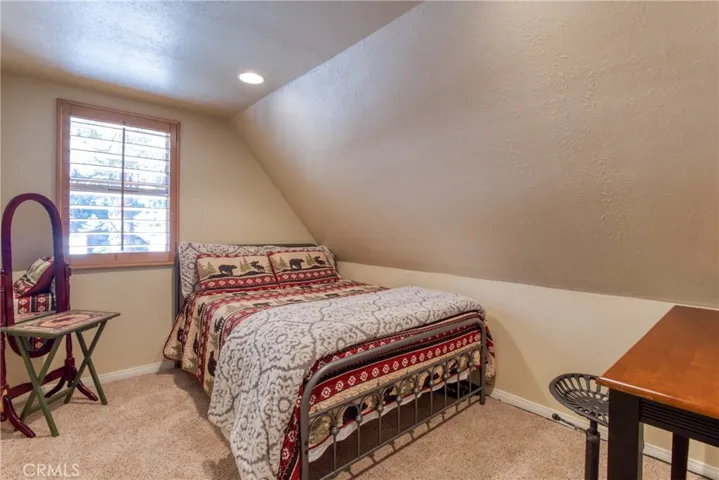 771 Tulip Drive, Green Valley Lake, California 92341