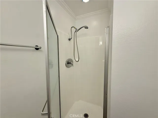 19230 Hamlin, Reseda, California 91335