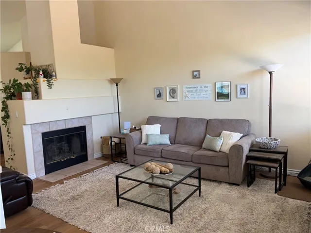 3888 Les Maisons, Santa Maria, California 93455