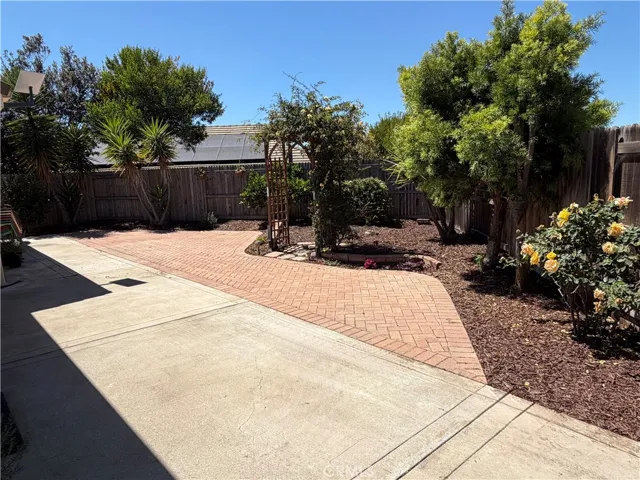 3888 Les Maisons, Santa Maria, California 93455