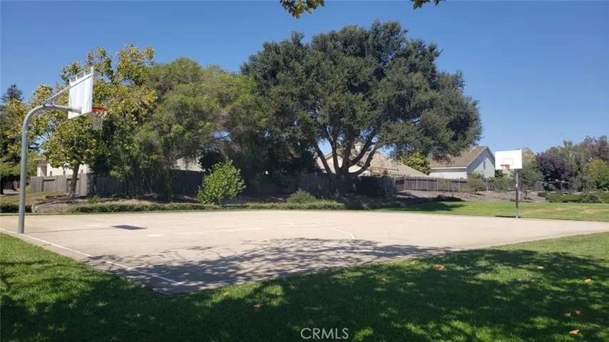 3888 Les Maisons, Santa Maria, California 93455