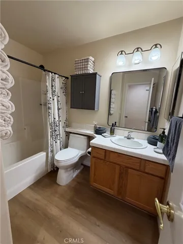 3888 Les Maisons, Santa Maria, California 93455