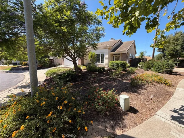 3888 Les Maisons, Santa Maria, California 93455