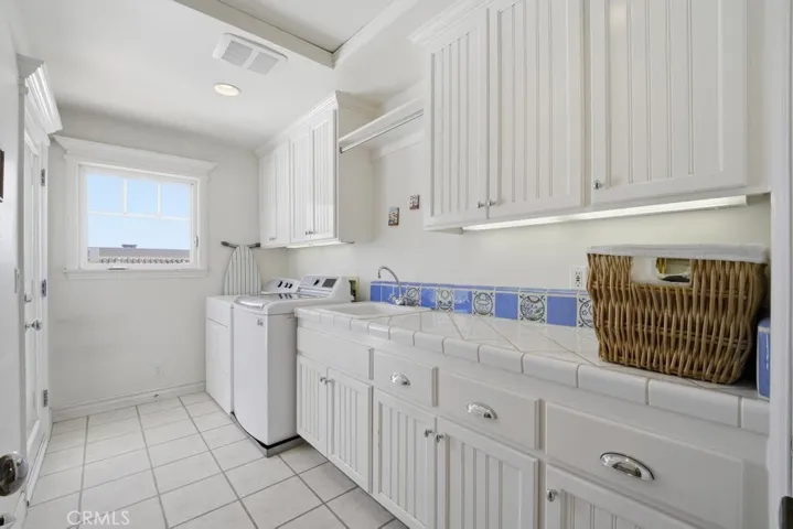 1311 21st, Manhattan Beach, California 90266