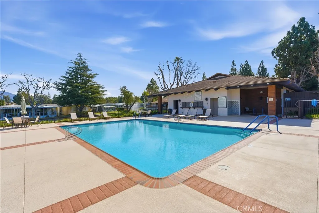 Community pool