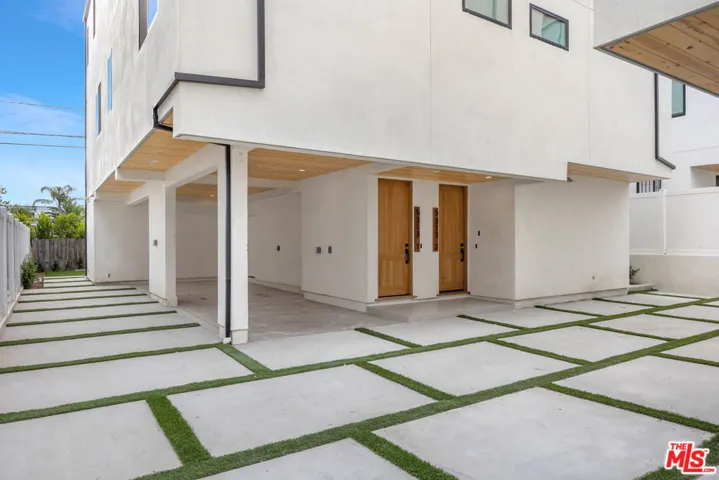 5313 Ben Avenue 1, Valley Village, California 91607