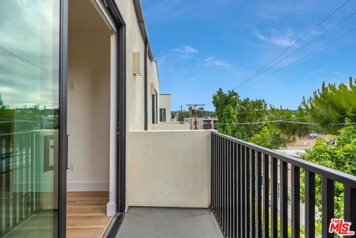 5313 Ben Avenue 1, Valley Village, California 91607