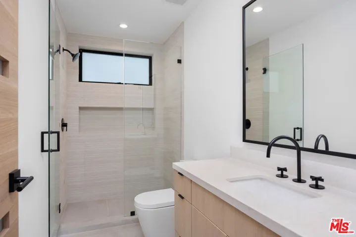 5313 Ben Avenue 1, Valley Village, California 91607