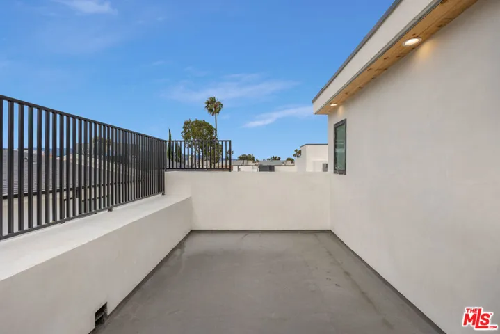 5313 Ben Avenue 1, Valley Village, California 91607