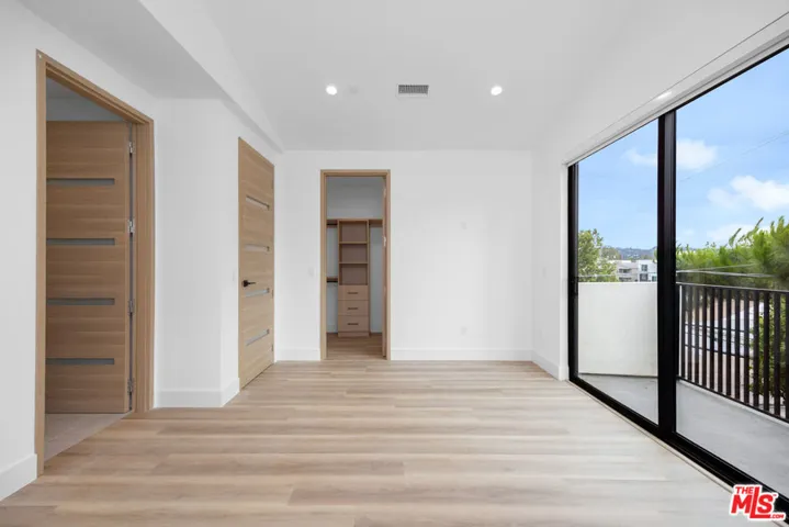 5313 Ben Avenue 1, Valley Village, California 91607
