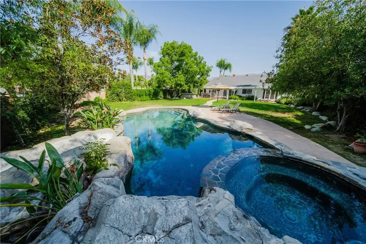 6504 Tamarind, Oak Park, California 91377