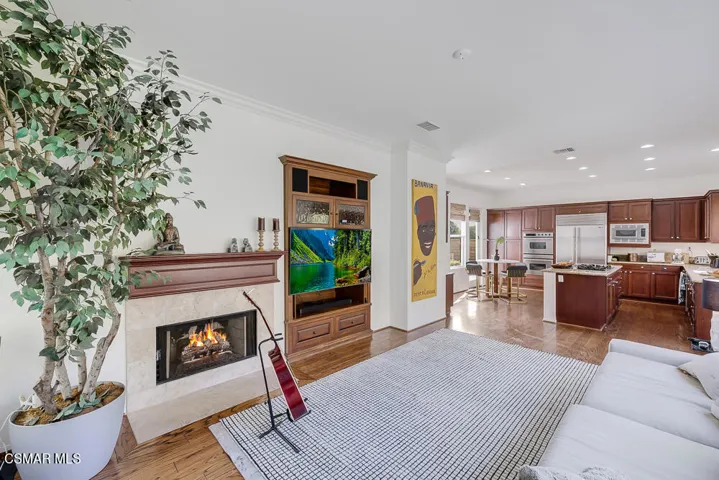 6103 Deerhill Rd-15