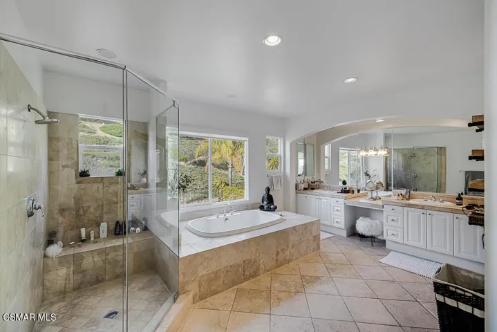 6103 Deerhill Rd-32