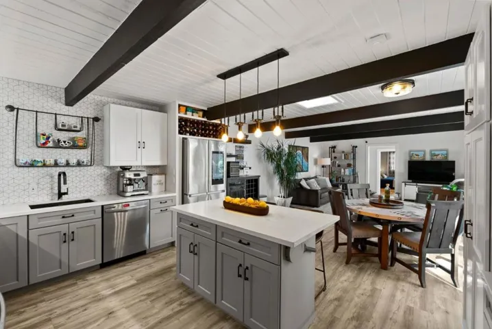 12180 Skyline Boulevard, Woodside, California 94062