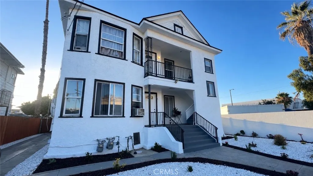 1405 Oak