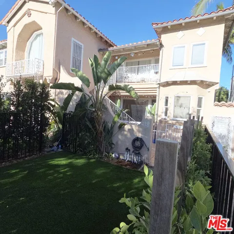418 S Roxbury Drive, Beverly Hills, California 90212