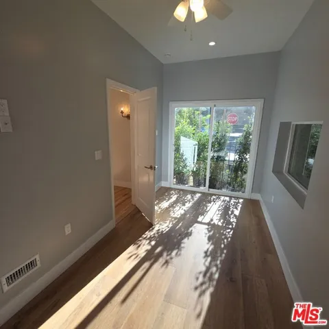 418 S Roxbury Drive, Beverly Hills, California 90212