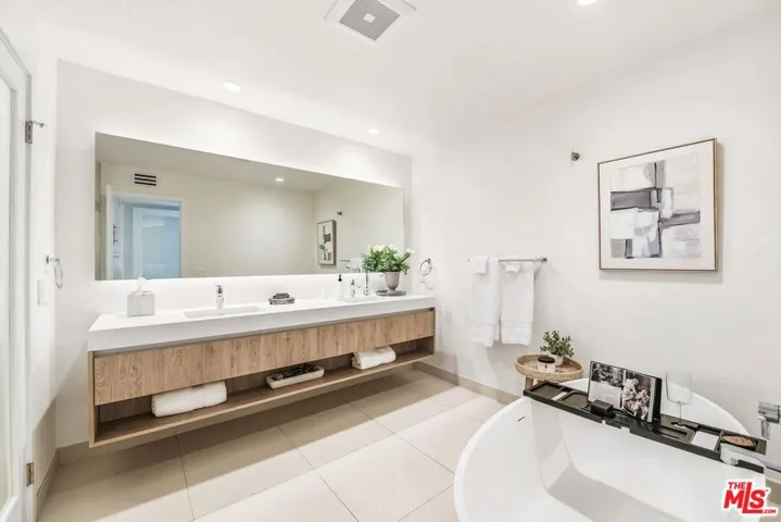 6487 Cavalleri Rd 329, Malibu, California 90265