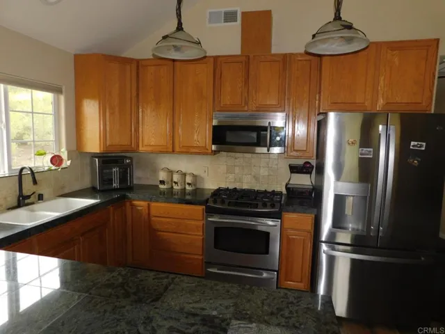 3355 Lakeview Drive, Julian, California 92036