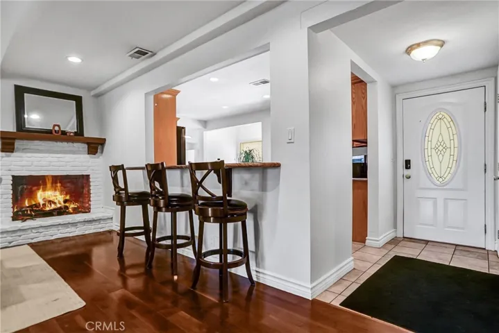 8018 Hatillo, Winnetka, California 91306