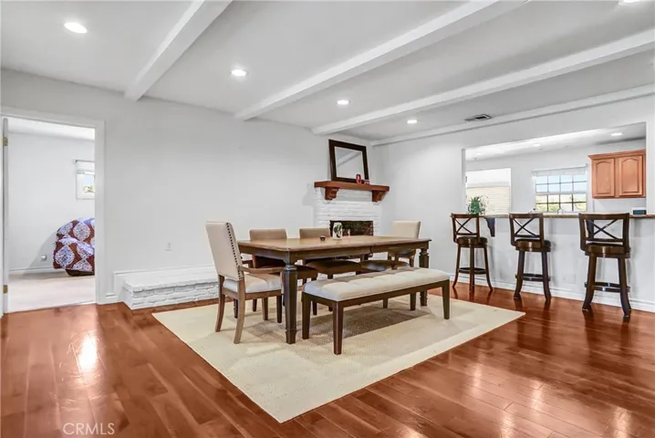 8018 Hatillo, Winnetka, California 91306