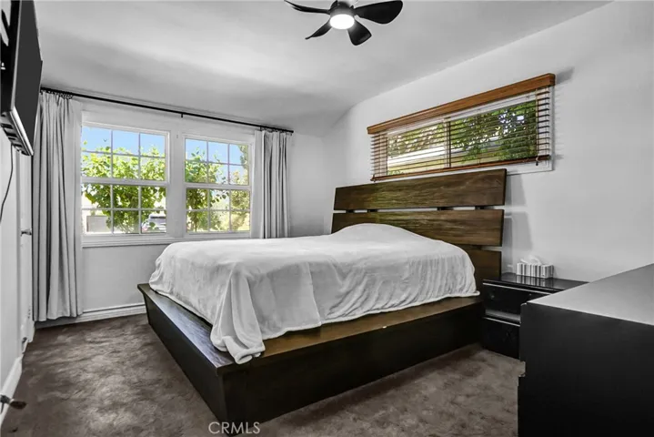 8018 Hatillo, Winnetka, California 91306