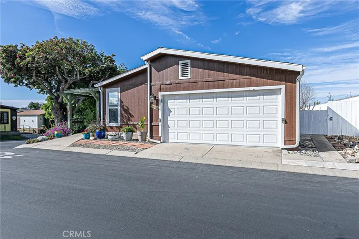 3985 Chatham, Santa Maria, California 93455