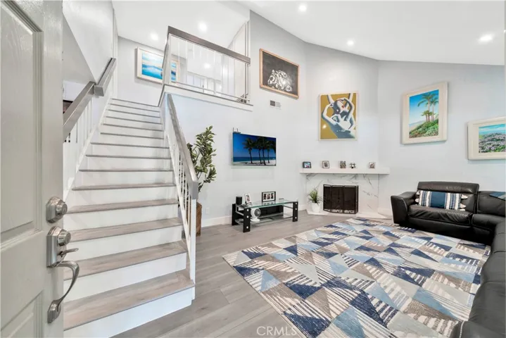 10065 Hidden Village, Garden Grove, California 92840