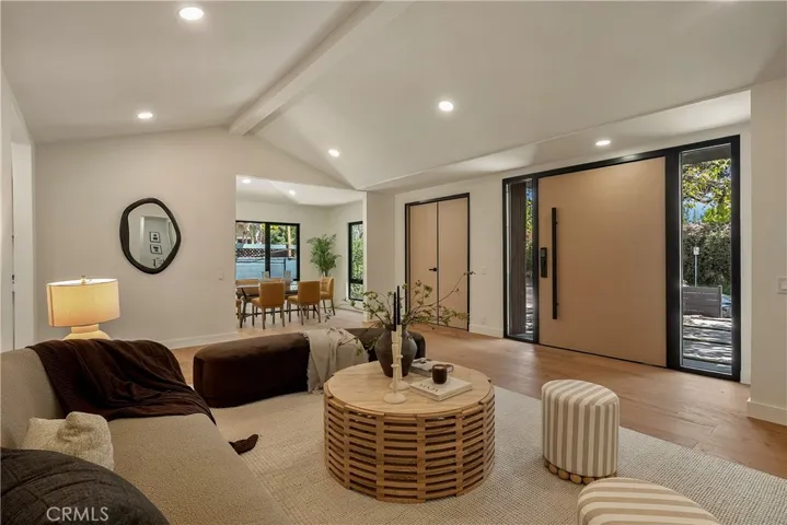 12311 Hartsook Street, Valley Village, California 91607