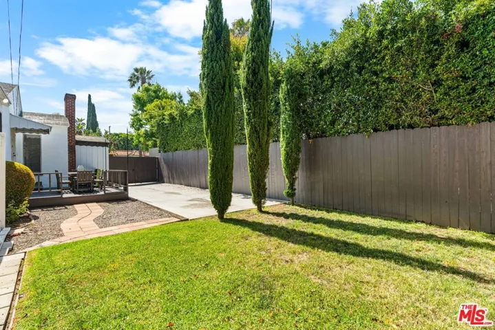 1185 Hauser Boulevard, Los Angeles, California 90019