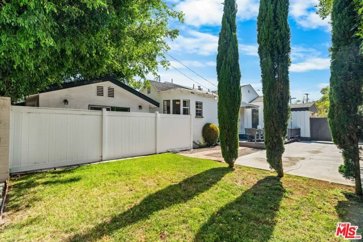 1185 Hauser Boulevard, Los Angeles, California 90019