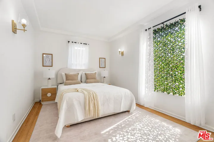 1185 Hauser Boulevard, Los Angeles, California 90019