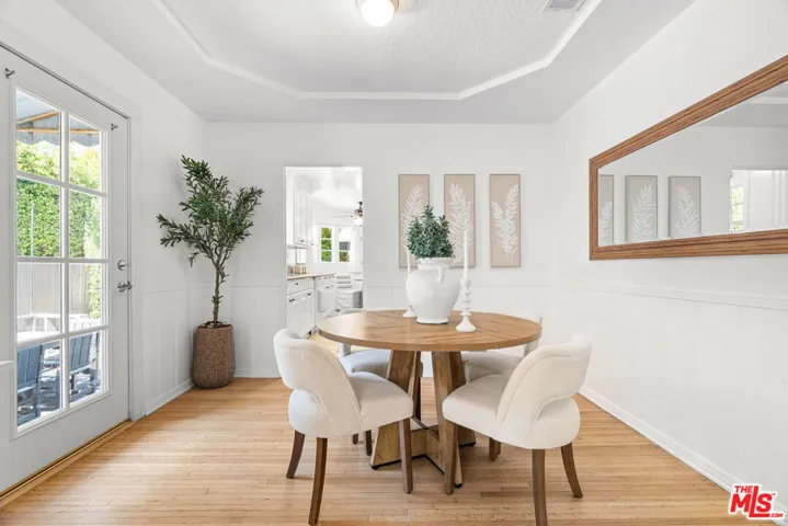 1185 Hauser Boulevard, Los Angeles, California 90019