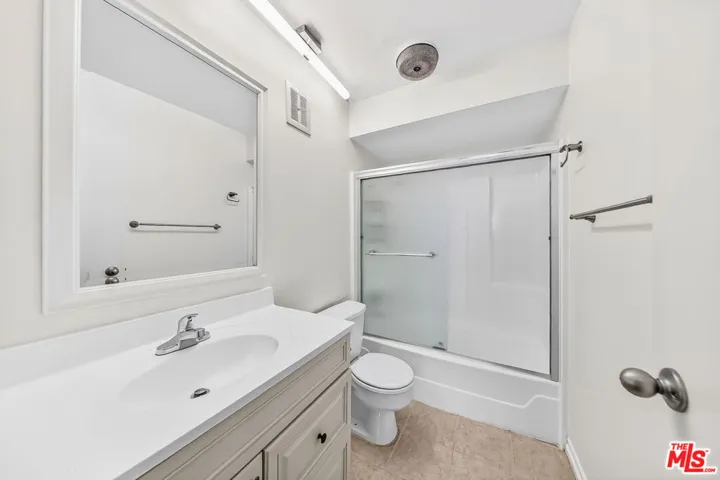 421 S La Fayette Park Place 515, Los Angeles, California 90057
