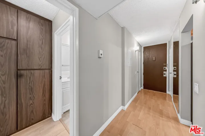 421 S La Fayette Park Place 515, Los Angeles, California 90057