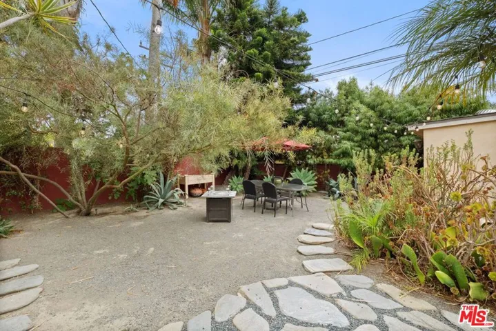 4043 Harter Avenue, Culver City, California 90232