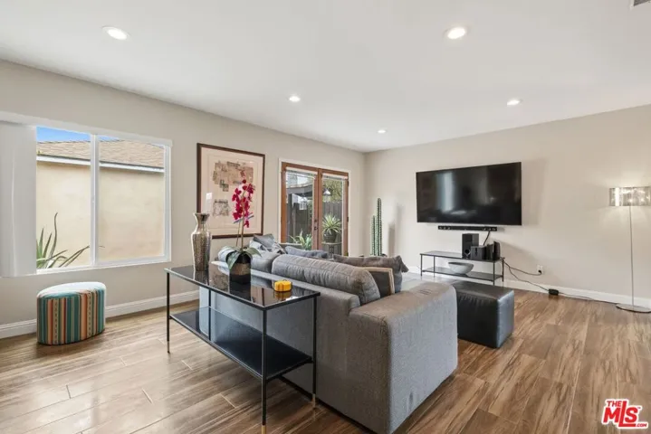 4043 Harter Avenue, Culver City, California 90232