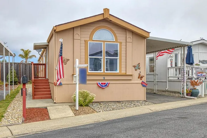 1040 38th Avenue 9, Santa Cruz, California 95062